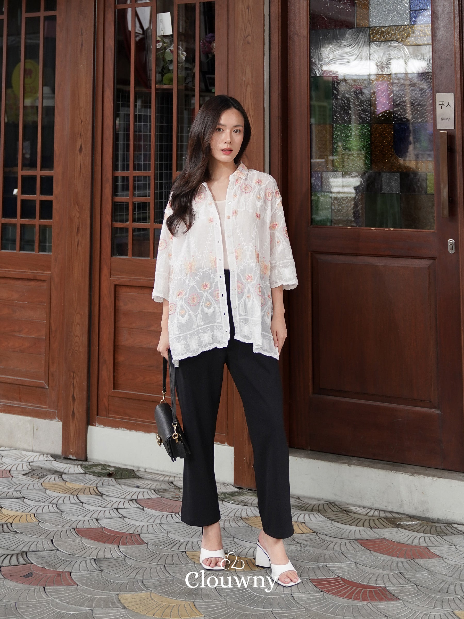 Hanni Embroidery Shirt - White
